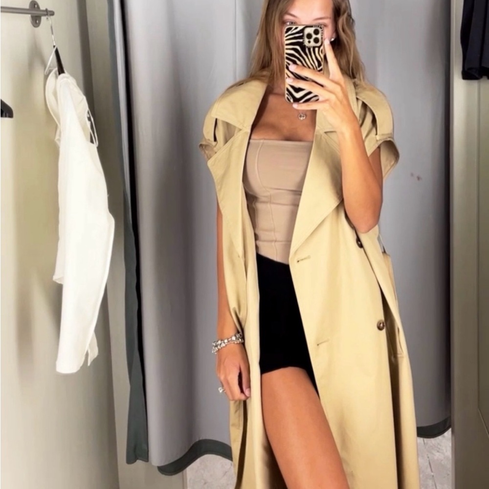 H&M Beige Sleeveless Trench Sleeveless Dress